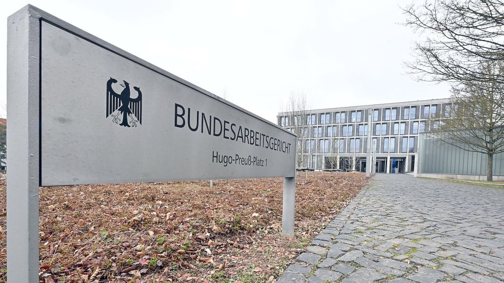 Wie viel Geld darf ein Unternehmen einem freigestellten Betriebsrat zahlen? Das Bundesarbeitsgericht hat dazu geurteilt. (Archivbild) Foto: Martin Schutt/dpa