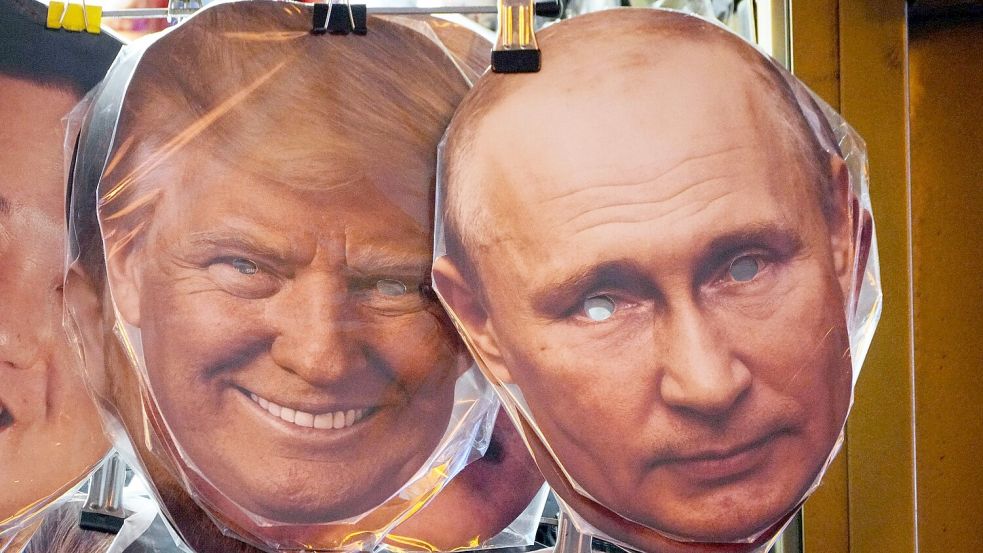 Kremlchef Wladimir Putin bewundert seinen US-Kollegen Donald Trump und hat ihm nun ein Geschenk überreichen lassen. (Archivbild) Foto: Dmitri Lovetsky/AP/dpa