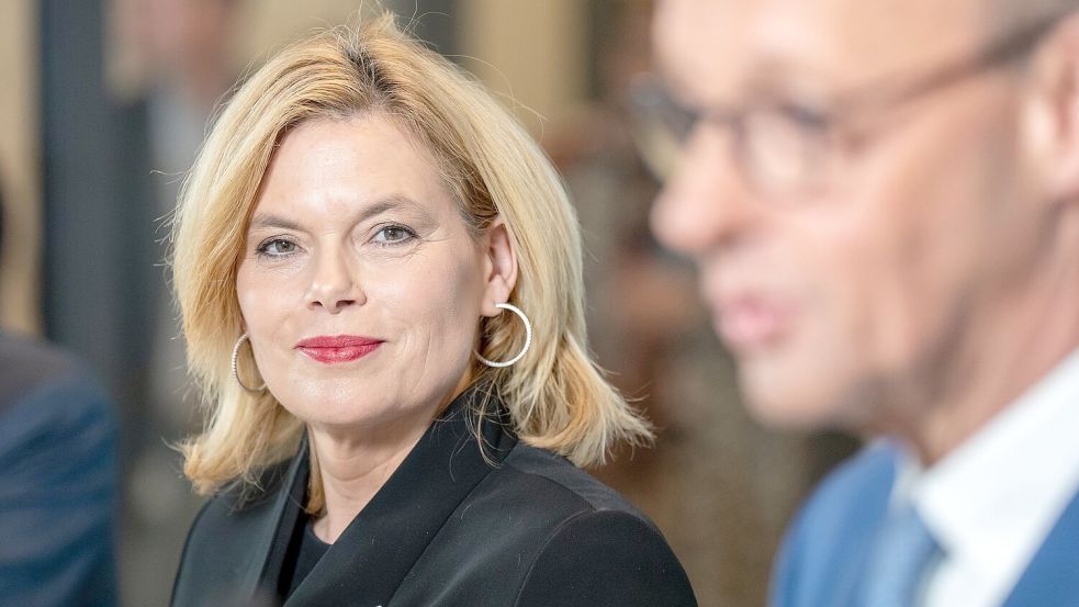 Julia Klöckner muss keiner erstmal googeln, sie ist seit Jahren im politischen Geschäft. Die harte Attacke gegen politische Gegner beherrscht sie besonders gut. Nun aber soll sie Bundestagspräsidentin werden. Foto: Michael Kappeler