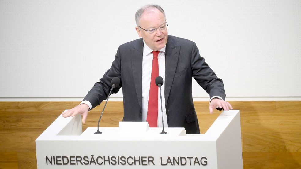 Seit 2013 ist Stephan Weil niedersächsischer Ministerpräsident. Aber wie lange wird er es noch bleiben? Foto: dpa/Julian Stratenschulte