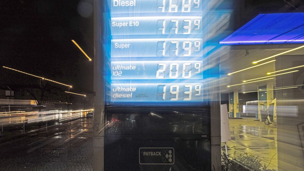 In den vergangenen beiden Wochen sind die Spritpreise leicht gefallen. Foto: dpa/Hannes P Albert