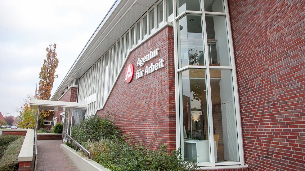 Die Geschäftsstelle der Agentur für Arbeit am Hoheberger Weg in Aurich. Foto: Romuald Banik