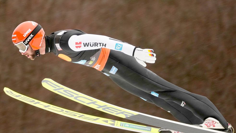 Markus Eisenbichler genießt in Planica seine letzten Flüge. Foto: Darko Bandic/AP/dpa