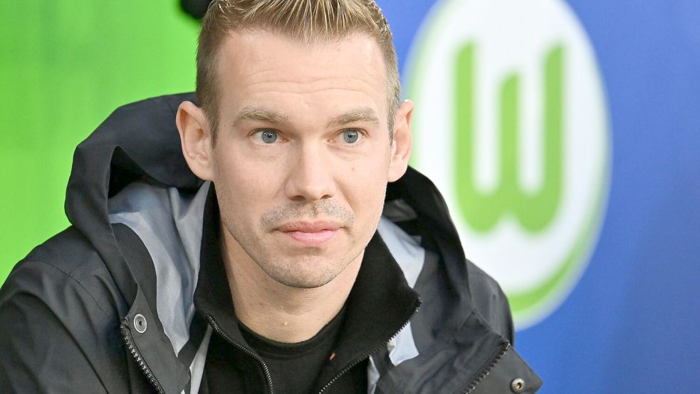 Nicht mehr Trainer des VfL Wolfsburg: Tommy Stroot. Foto: Swen Pförtner/dpa