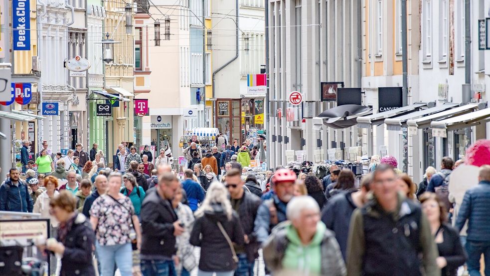 18 Prozent der Ostdeutschen geben an, täglich in ihre Innenstadt zu gehen oder zu fahren. Bei Westdeutschen sind es lediglich zehn Prozent. (Symbolbild) Foto: Stefan Sauer/dpa
