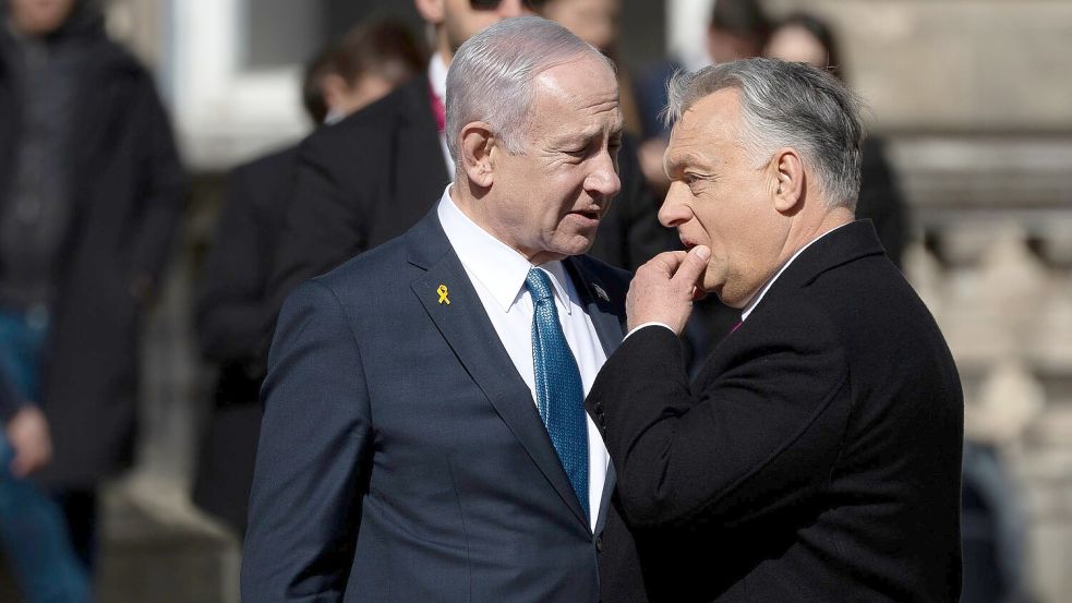 Netanjahu (l) und Orban (r) teilen viele politische Gemeinsamkeiten. Foto: Denes Erdos/AP/dpa