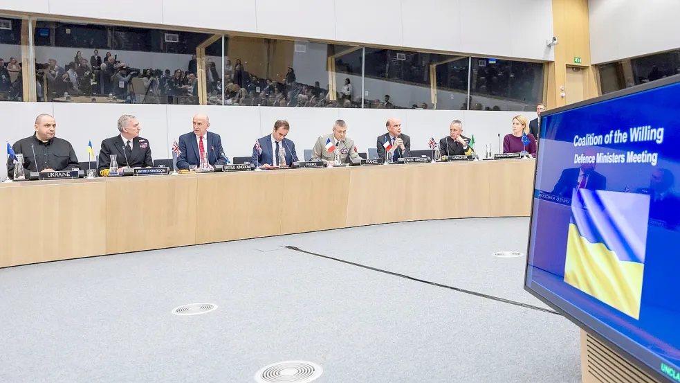 Zum ersten Mal tagt die „Koalition der Willigen“ auf Ebene der Verteidigungsminister. Foto: Geert Vanden Wijngaert/AP/dpa
