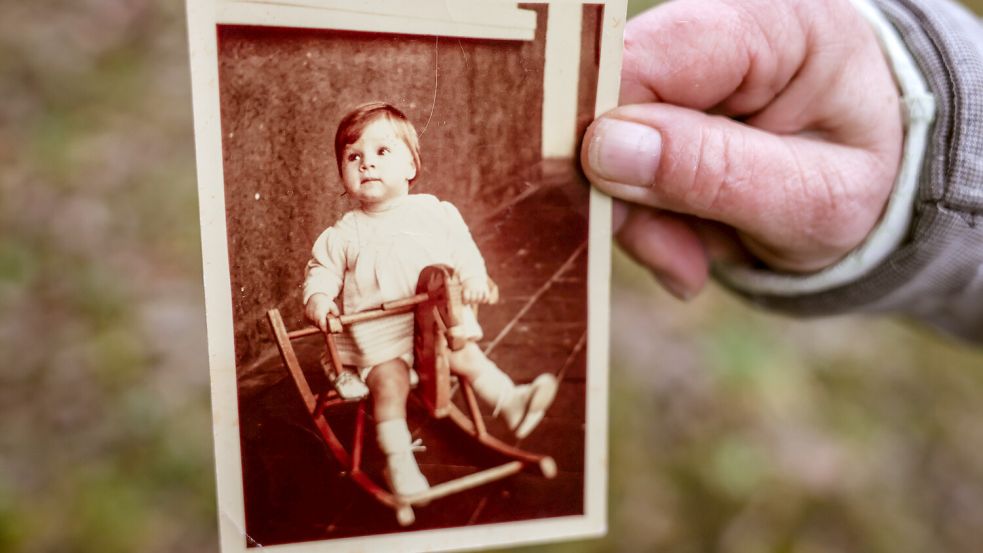 Zahlreiche Kinder wurden in der Nachkriegszeit in Kinderheilstätten verschickt. Das Bild zeigt Verschickungskind Beatrix Höttger-Schiffers. Foto: dpa/Oliver Berg