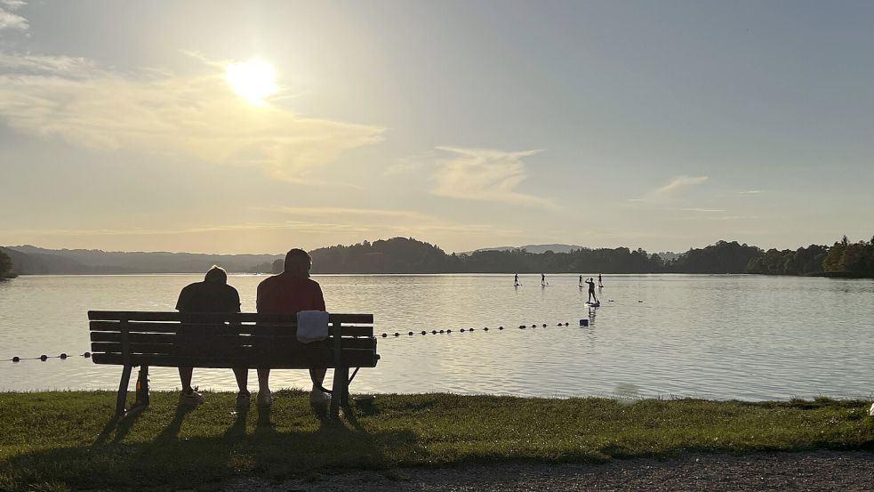 Sonnige Aussichten: Das Wochenende startet in Niedersachsen mit sommerlichen Temperaturen. Foto: IMAGO/MiS