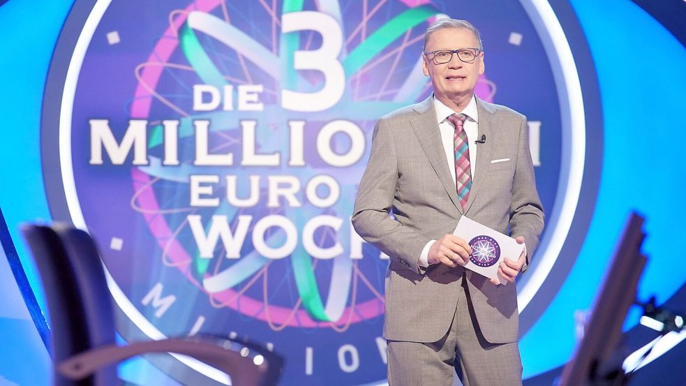 „Wer wird Millionär“-Moderator Günther Jauch stellte einer Kandidatin eine Frage zu Ronald Schill – die richtige Antwort kannte sie nicht. Foto: RTL/Stefan Gregorowius