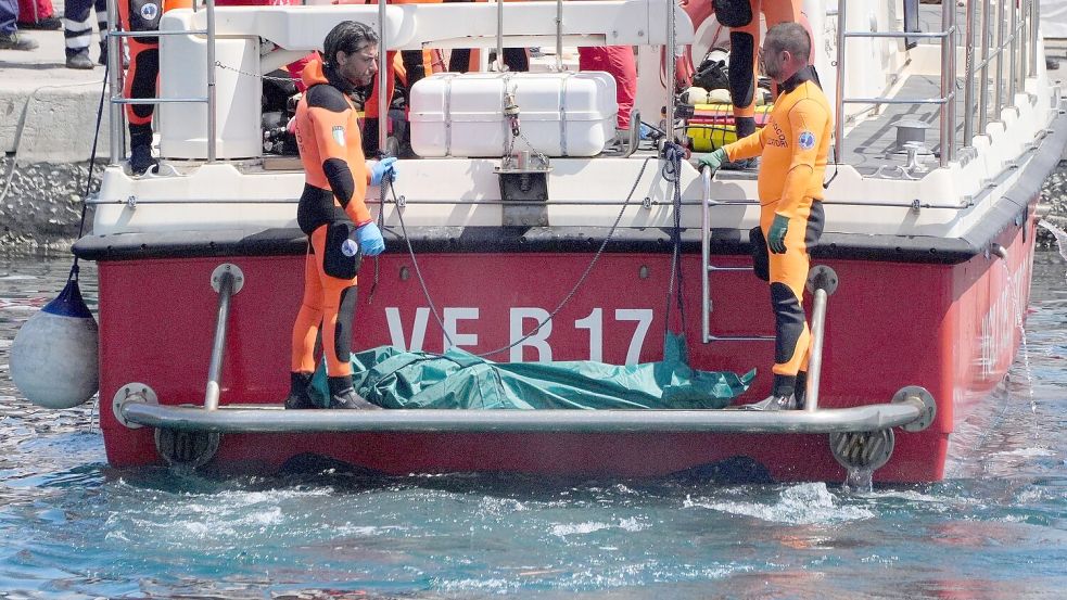 Die Luxusjacht „Baynesian“ soll nach dem Untergang mit sieben Todesopfern vor Sizilien bis Mitte Mai geborgen werden. (Archivbild) Foto: Jonathan Brady/PA Wire/dpa