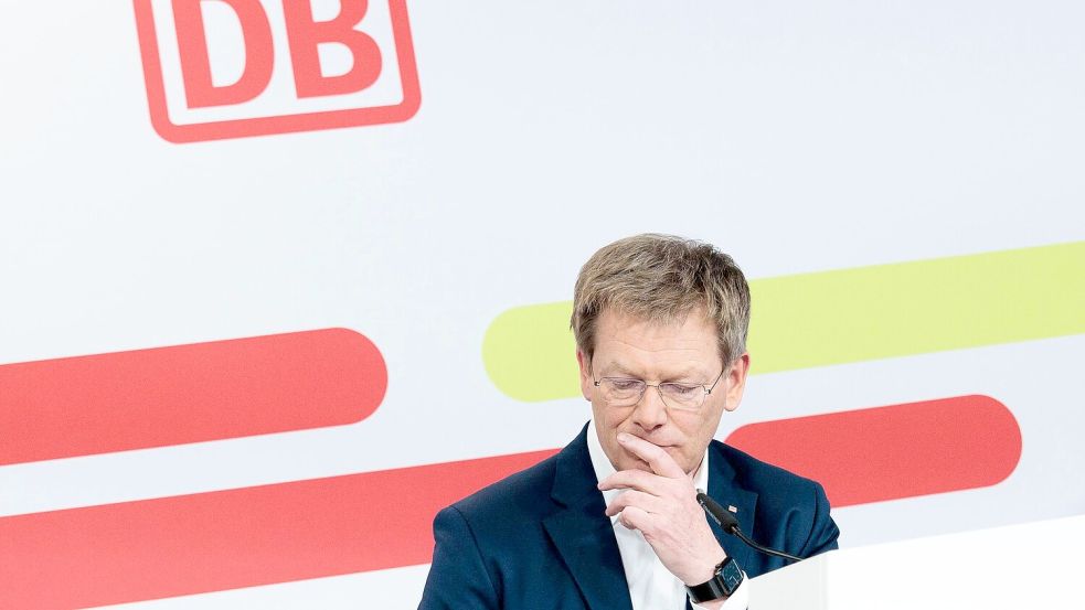 Richard Lutz ist seit März 2017 Vorstandschef der Deutschen Bahn. Foto: Carsten Koall/dpa