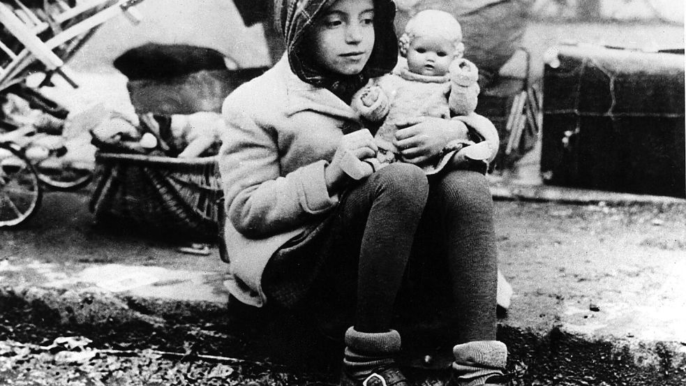Kindheit im Krieg: Am 8. Mai 1945 endete der Zweite Weltkrieg. Doch das Leid durch Hunger, Vertreibung und Tod hielt an. Foto: US/Army/dpa/picture alliance