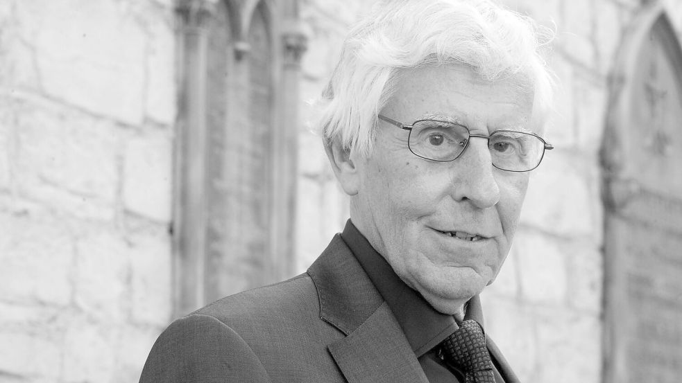 Der Schweizer Literaturwissenschaftler und Schriftsteller Peter von Matt ist im Alter von 87 Jahren gestorben. Foto: Urs Flueeler/Keystone/EPA/dpa