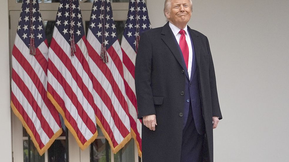Die Umfragewerte von Donald Trump sind nach fast 100 Tagen im Amt deutlich gesunken. Foto: dpa/AP/Evan Vucci