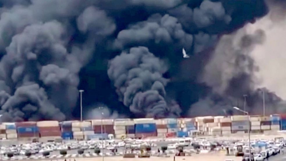 Im Iran ist es zu einer Explosion am Hafen Schahid Radschee gekommen. Foto: AFP PHOTO / HO / IRIBNEWS