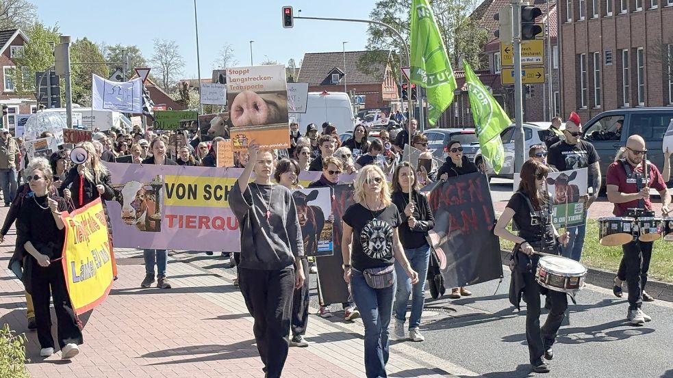 Über den Fischteichweg geht es zurück zum Rathaus.