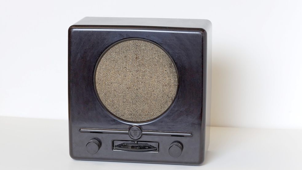 Das Radio der Nationalsozialisten: der Volksempfänger. Foto: IMAGO/imagebroker