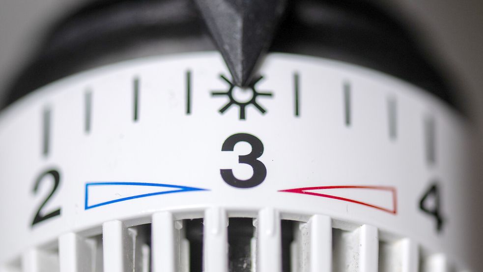 Das Thermostat einer Heizung steht auf Stufe drei. Woher die Energie für Wärme in Zukunft kommt, ist Thema der kommunalen Wärmeplanung. Foto: DPA