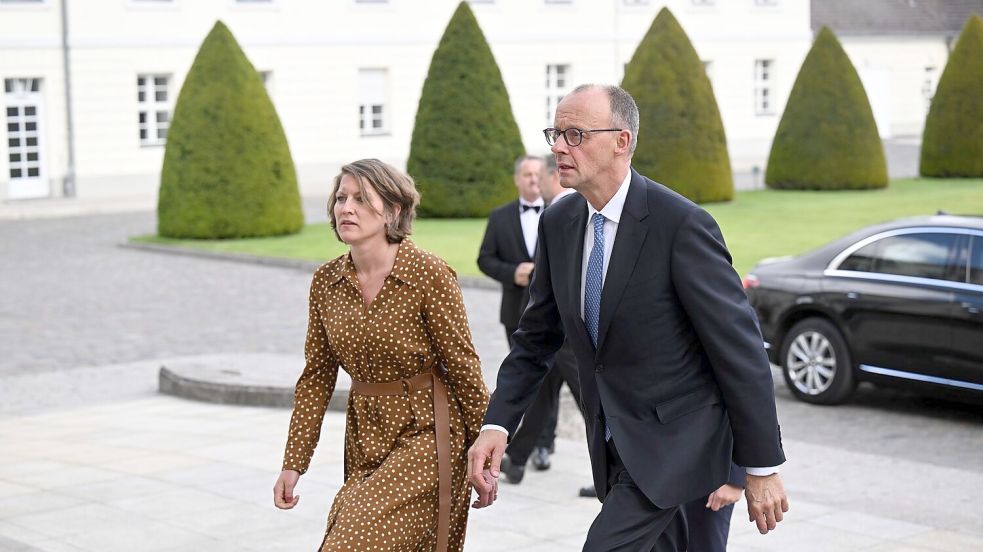Für die Ernennung zum Kanzler fuhr Friedrich Merz zum Schloss Bellevue. Foto: Bernd von Jutrczenka/dpa POOL/dpa