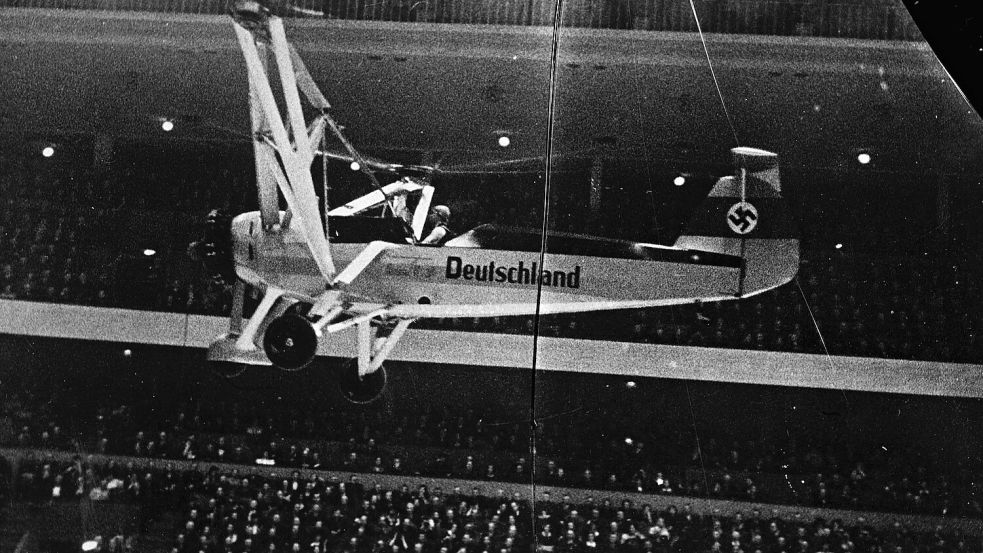 Hanna Reitsch machte die deutsche Luftfahrtgeschichte berühmt, weil sie 1938 den ersten Indoor-Flug der Welt absolvierte. Foto: IMAGO/United Archives International