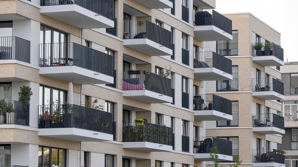Eigentumswohnungen werden wieder spürbar teurer - gerade in Berlin. (Archivbild) Foto: Monika Skolimowska/dpa