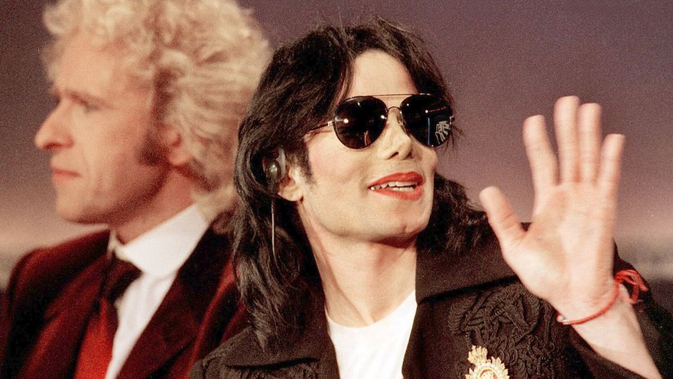 Besonders Michael Jacksons Auftritte bescherten Gottschalk in den 90ern eine Topquote. (Archivfoto) Foto: picture alliance / dpa