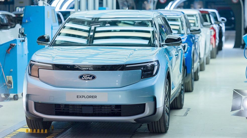 Ford Explorer in einer Kölner Produktionshalle - die Nachfrage liegt unter den Erwartungen. Foto: Rolf Vennenbernd/dpa