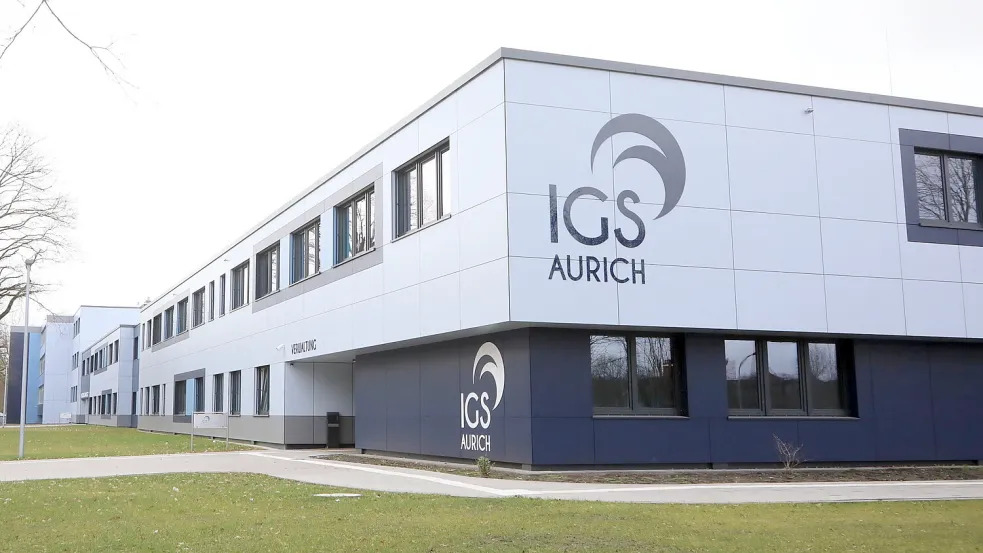 Vor fünf Jahren hat die IGS Aurich einen schmucken Neubau erhalten. Foto: Romuald Banik