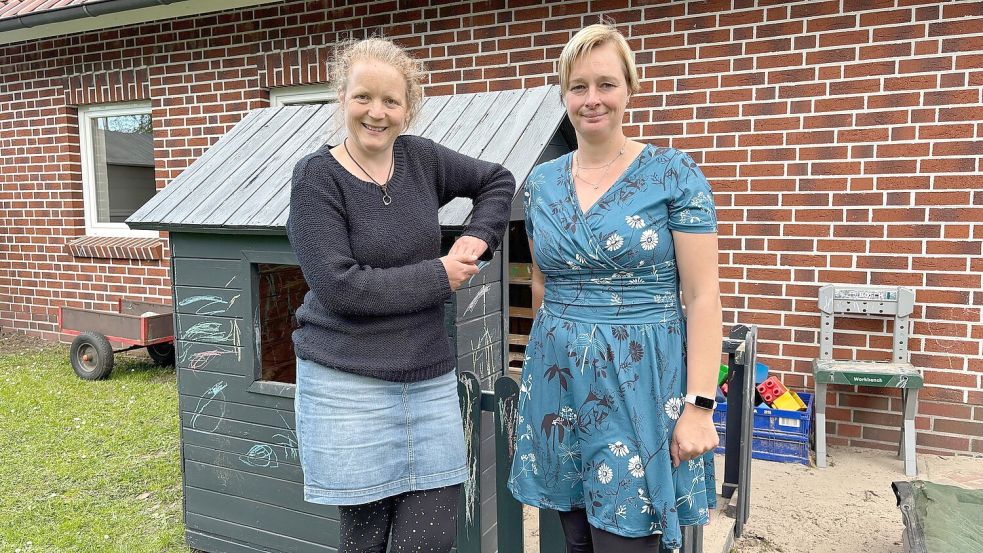 Tagesmütter mit Herz und Seele: Linda Kroemer (links) und Regina Helmerichs haben bewusst den Schritt in die Selbstständigkeit gewagt und es nicht bereut. Foto: Mieke Matthes