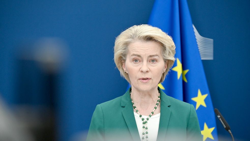 EU-Kommissionspräsidentin Ursula von der Leyen muss nach dem Urteil des Europäischen Gerichts (EuG) ihre SMS mit dem Pfizer-Boss offenlegen – sofern diese noch existieren. Foto: Anna Ross/dpa