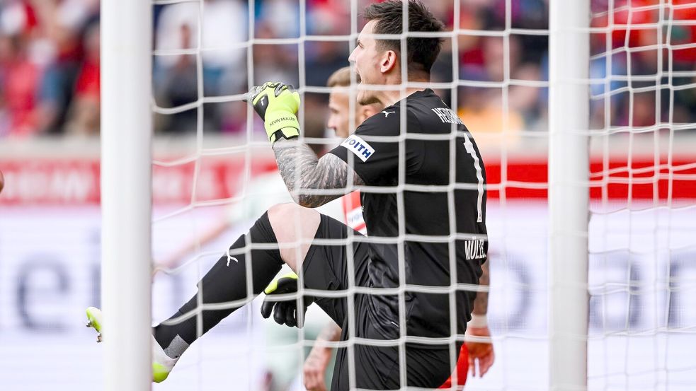 Kevin Müller kehrte nach auskurierter Gehirnerschütterung in die Startelf zurück. Foto: Harry Langer/dpa