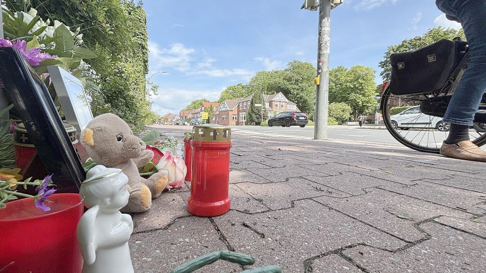 In Aurich ist ein 16-Jähriger von einem Lkw erfasst worden und starb. Im Netz ist die Anteilnahme groß. Foto: Lasse Paulsen