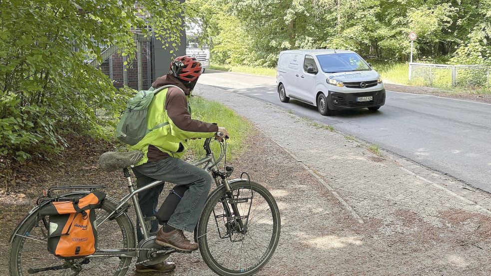 Radfahrer können erst direkt an der Straße sehen, ob Autos ankommen. Foto: Lasse Paulsen