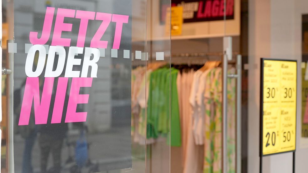 Allzu lange dürfte es nicht dauern, bis der Klamottenverkauf in Gerry-Weber-Shop in Deutschland Geschichte ist. Foto: Marcus Brandt/dpa