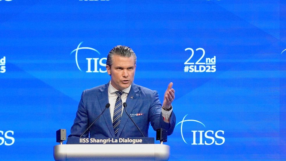 Hegseth warnt vor einem möglichen Angriff Chinas auf Taiwan. Foto: Anupam Nath/AP/dpa