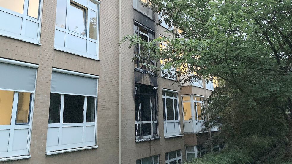 Das Feuer in dem Hamburger Krankenhaus wurde wohl absichtlich gelegt. Ein Patient hat ersten Erkenntnissen zufolge sein Kissen in Brand gesteckt. Foto: Bernhard Sprengel/dpa