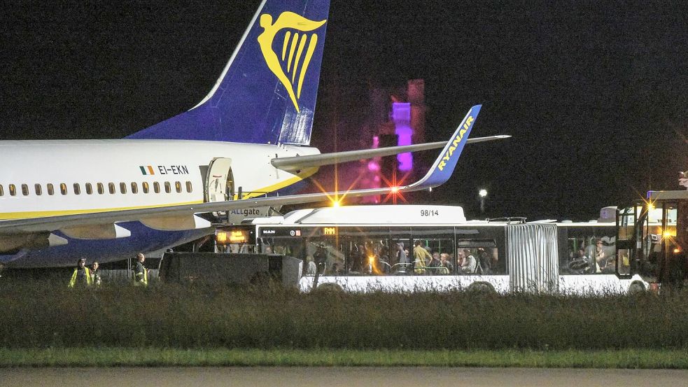 Das Unwetter über Süddeutschland zwang eine Ryanair-Maschine zum außerplanmäßigen Stopp. Foto: picture alliance/dpa