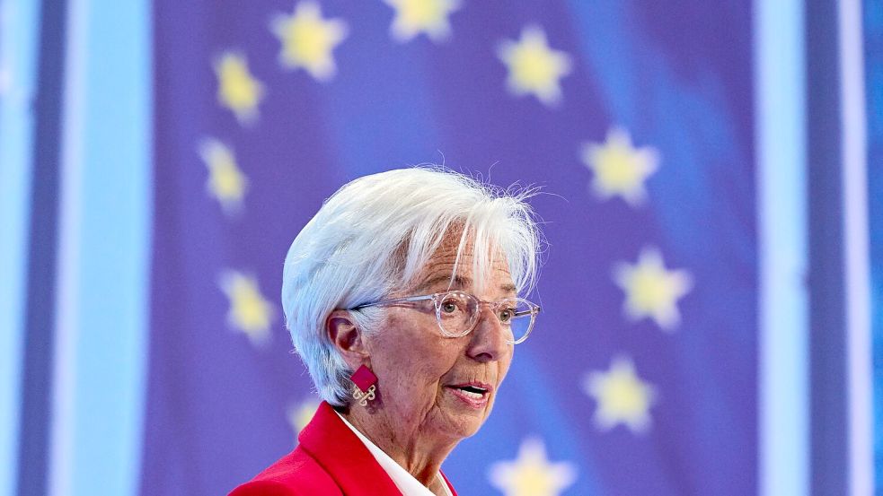 EZB-Präsidentin Christine Lagarde will ihre Amtszeit zu Ende bringen - entgegen jüngster Spekulationen Foto: Michael Probst/AP/dpa