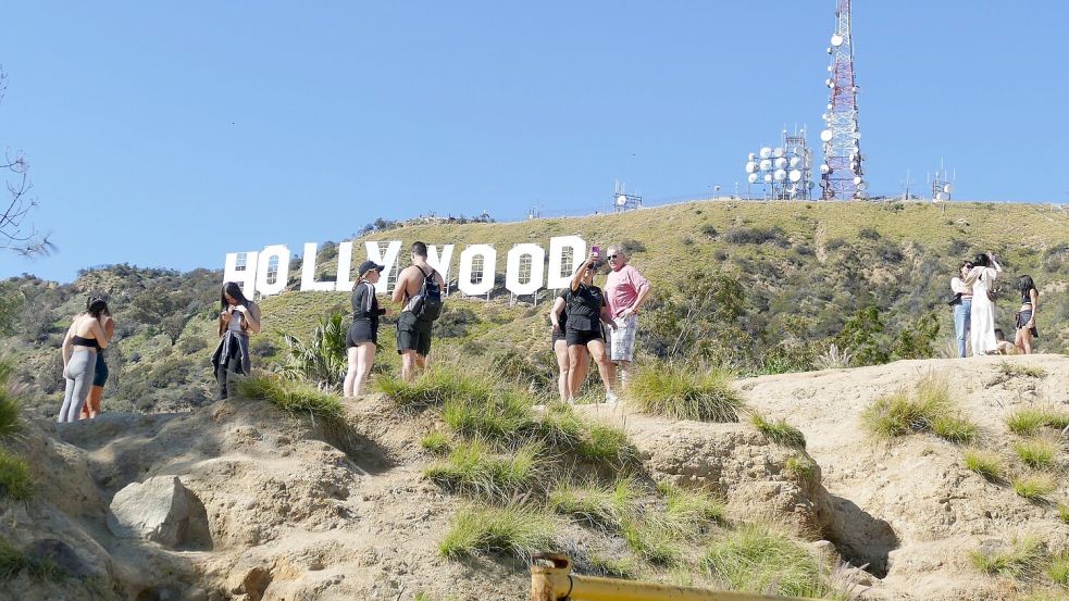 Der Hollywood-Schriftzug ist eines der bekanntesten Wahrzeichen der USA. (Archivbild) Foto: Barbara Munker/dpa
