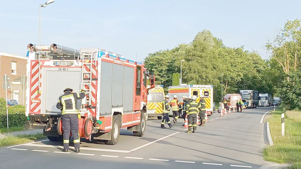 Am Freitagmorgen kam es zu einem schweren Unfall auf der Bundesstraße. Foto: Joachim Rand/Feuerwehr