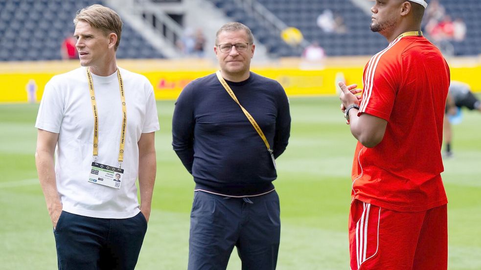 Viele Transferfragen müssen Trainer Vincent Kompany (r), Sportvorstand Max Eberl (M) und Sportdirektor Christoph Freund auch in den USA beantworten. Foto: Sven Hoppe/dpa