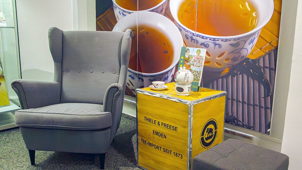 Bei einer Tasse Tee zu entspannen, hat Tradition. Ein ebenso sinnliches Erlebnis ist die Ausstellung im Ostfriesischen Teemuseum Norden. Foto: Privat