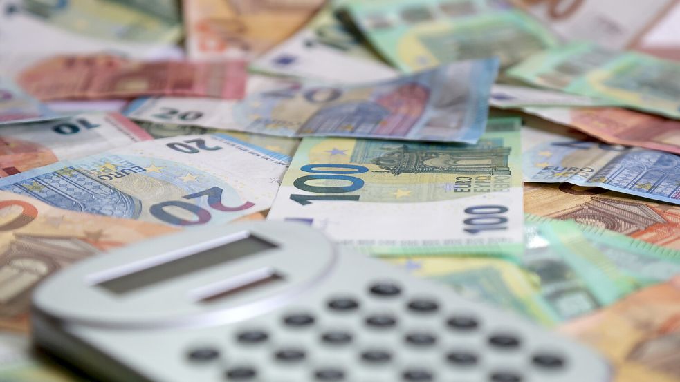 Die Bilanzrechnung des Jahres 2018 konnte die Gemeinde Großefehn bisher nicht vorlegen. Foto: DPA