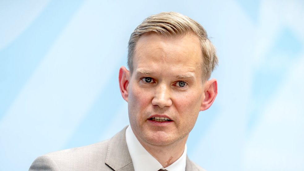 Der Bundesdrogenbeauftragte Hendrick Streeck fordert mehr Anstrengungen im Kampf gegen den illegalen Drogenhandel. (Archivbild) Foto: Michael Kappeler/dpa