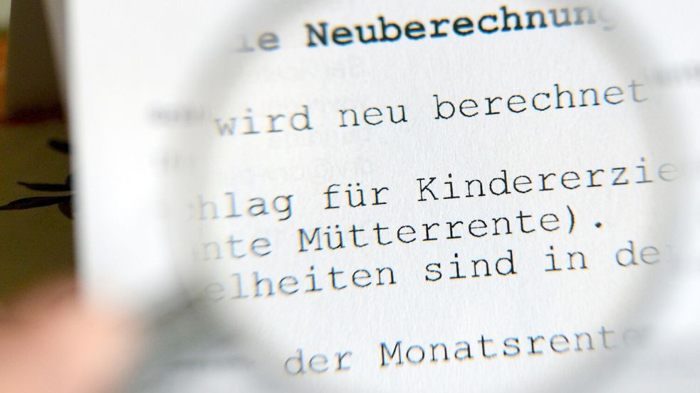 Bis die ausgeweitete Mütterrente ausgezahlt wird, dauert es noch. Foto: picture alliance / dpa