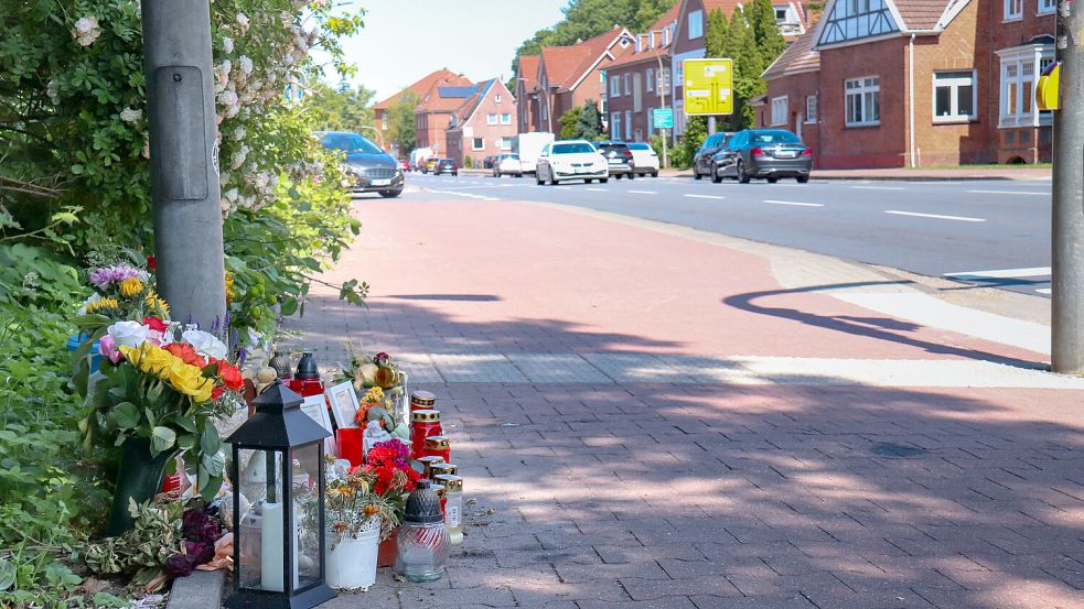 Ende Mai war ein 16-jähriger Schüler beim Überqueren der Ampelanlage tödlich verunglückt. Die Debatte um eine Geschwindigkeitsbegrenzung auf der viel befahrenen Straße nahm dadurch wieder Fahrt auf. Foto: Romuald Banik