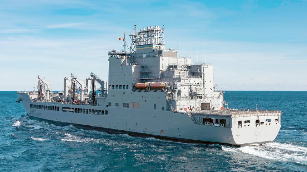 Medien zufolge sollen weitere Schiffe umbenannt werden Foto: Maxwell Orlosky/U.S. Navy/AP/dpa