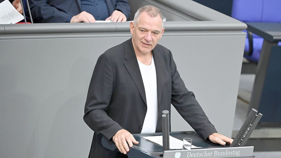 Parteichef van Aken pocht auf ein Mitspracherecht der Linksfraktion. (Archivbild) Foto: Katharina Kausche/dpa