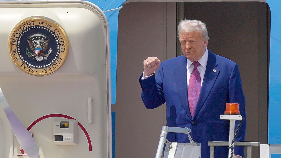 Trump kündigte auf seiner Nahostreise an, alle Sanktionen gegen Syrien aufzuheben. (Archivbild) Foto: Alex Brandon/AP/dpa